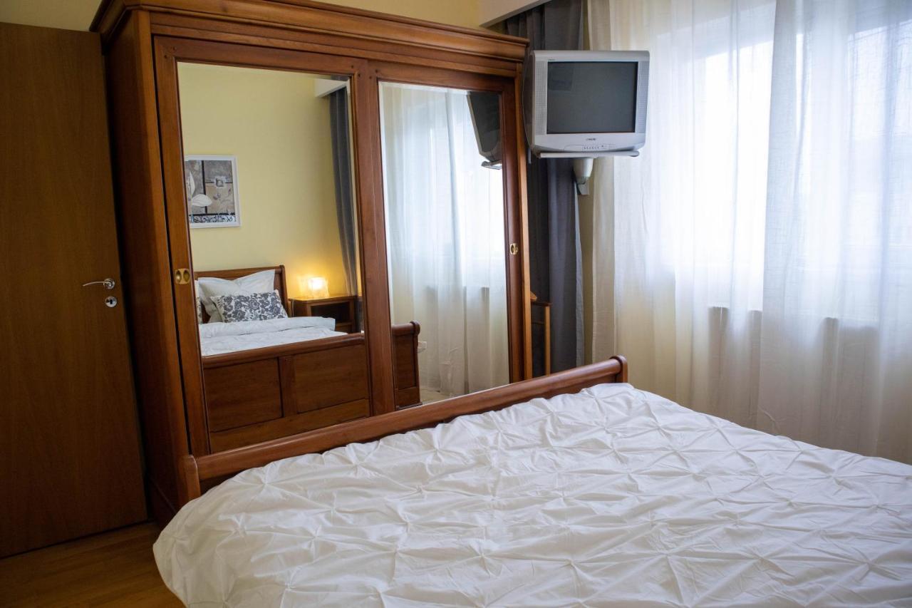 Oak - Piata Victoriei Appartement